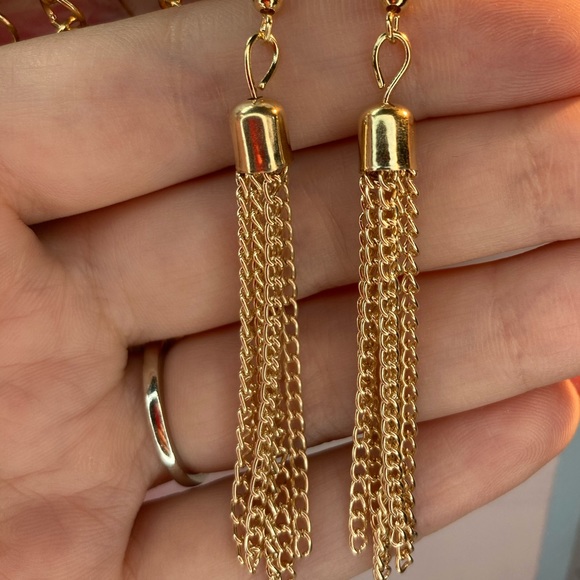 Amazing Set of Six Earrings - Picture 7 of 9